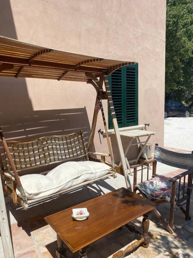 Casale Cialifone Villa Alanno Exterior photo